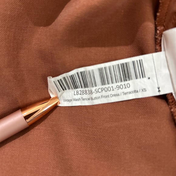 Quince Vintage Wash Tencel Button Down Mini Dress
Terracotta Pockets Size XS - Picture 6 of 7